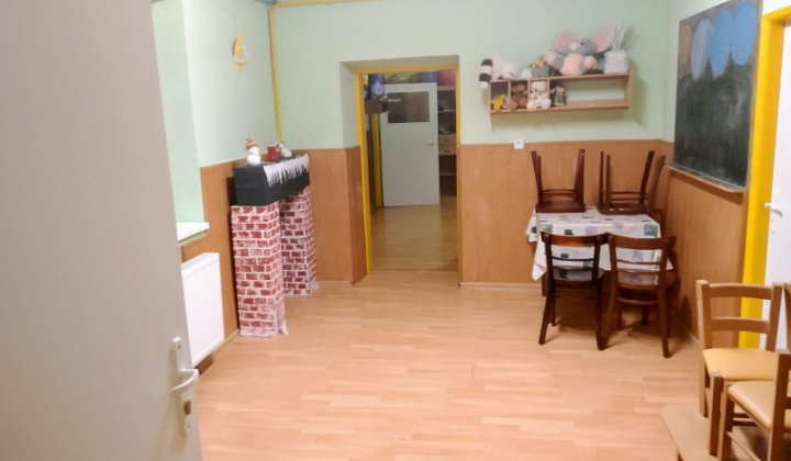 1. fotografia fotogalérie Pričlenené zariadena / Útulok pre osamelých rodičov s deťmi - foto