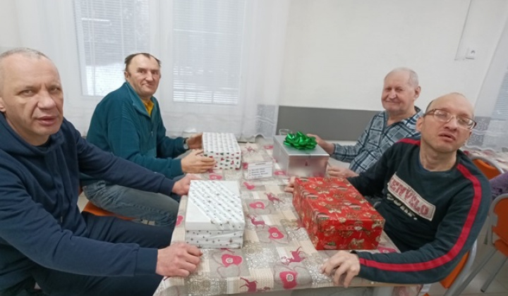 6. fotografia fotogalérie Koľko lásky sa zmestí do krabičky od topánok - foto