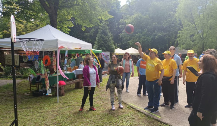 6. fotografia fotogalérie XII. Ročník športových hier pre prijímateľov sociálnych služieb ZSS - foto