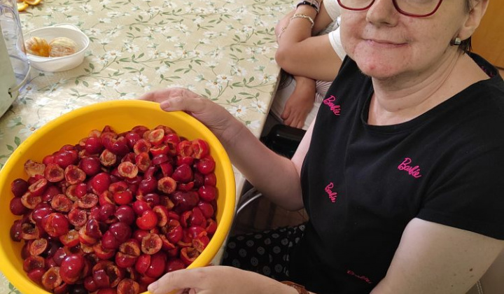 3. fotografia fotogalérie Čerešňová hrnčeková bublanina - foto