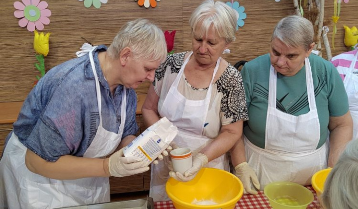 7. fotografia fotogalérie Čerešňová hrnčeková bublanina - foto