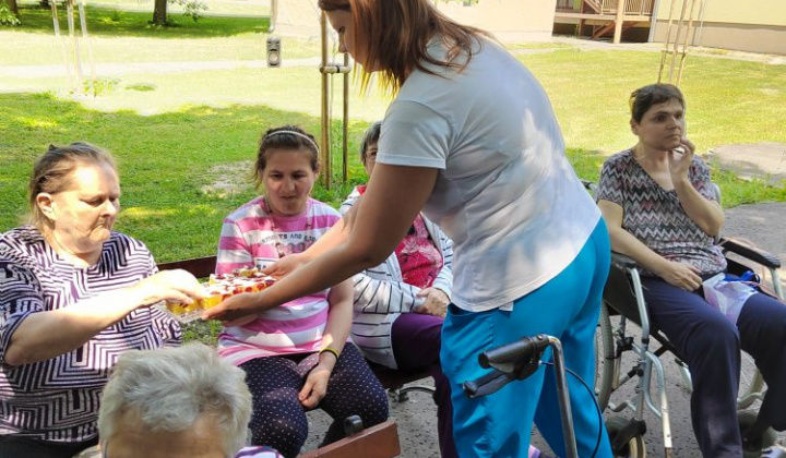 16. fotografia fotogalérie Čerešňová hrnčeková bublanina - foto