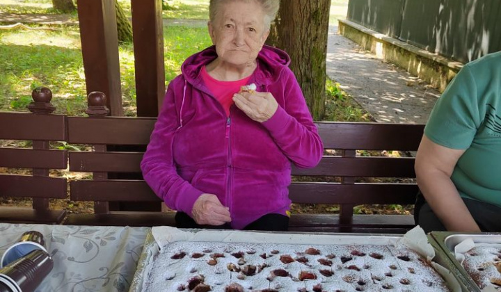 18. fotografia fotogalérie Čerešňová hrnčeková bublanina - foto