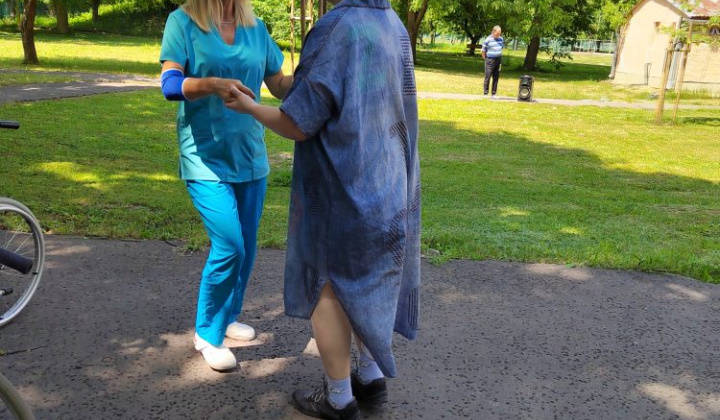 25. fotografia fotogalérie Čerešňová hrnčeková bublanina - foto