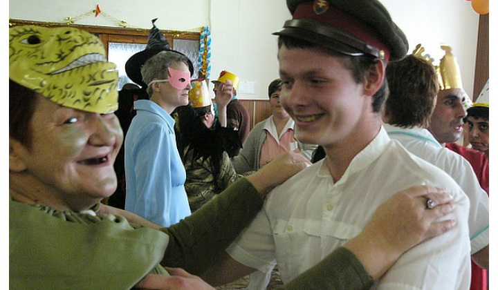 6. fotografia fotogalérie Karneval 2007 - súťaž o najkrajší kostým a masku - foto