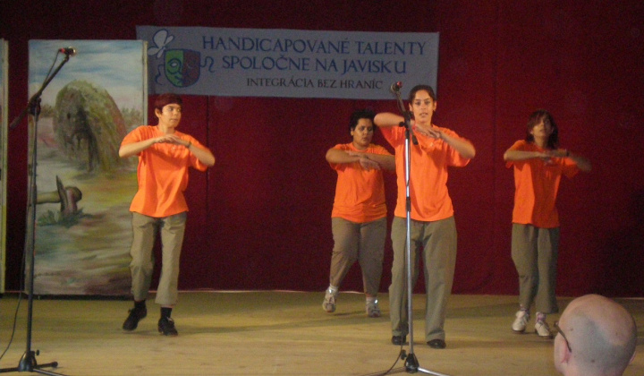 12. fotografia fotogalérie Handicapované talenty spoločne na javisku - foto