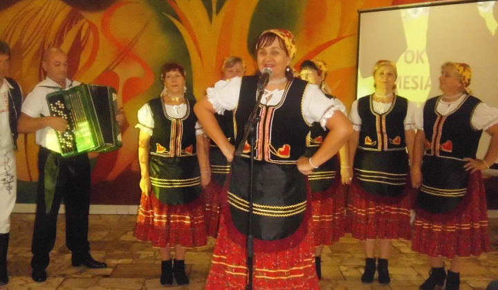 10. fotografia fotogalérie Úcta k starším - foto