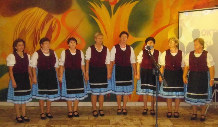 11. fotografia fotogalérie Úcta k starším - foto