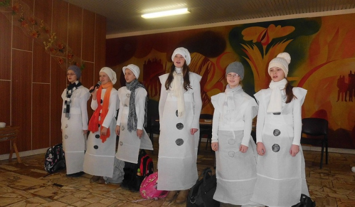 4. fotografia fotogalérie Vianočná akadémia detí ZŠ s MŠ Rakovec nad Ondavou - foto