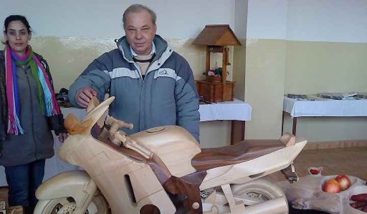 7. fotografia fotogalérie Deň remesiel SOŠ drevárska Vranov nad Topľou - foto