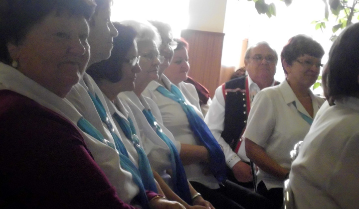 2. fotografia fotogalérie Úcta k starším - foto