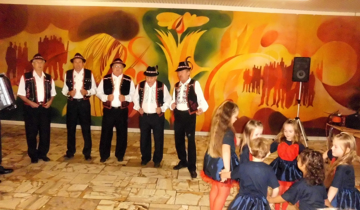 5. fotografia fotogalérie Úcta k starším - foto