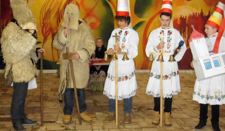 1. fotografia fotogalérie Vianočná  akadémia detí ZŠ s MŠ - foto