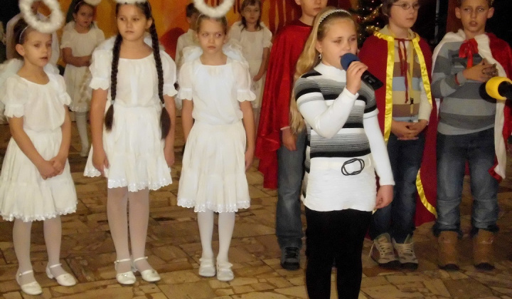 7. fotografia fotogalérie Vianočná  akadémia detí ZŠ s MŠ - foto
