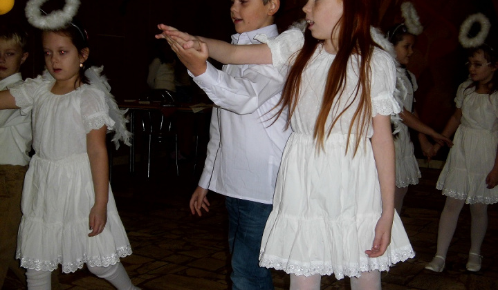 11. fotografia fotogalérie Vianočná  akadémia detí ZŠ s MŠ - foto